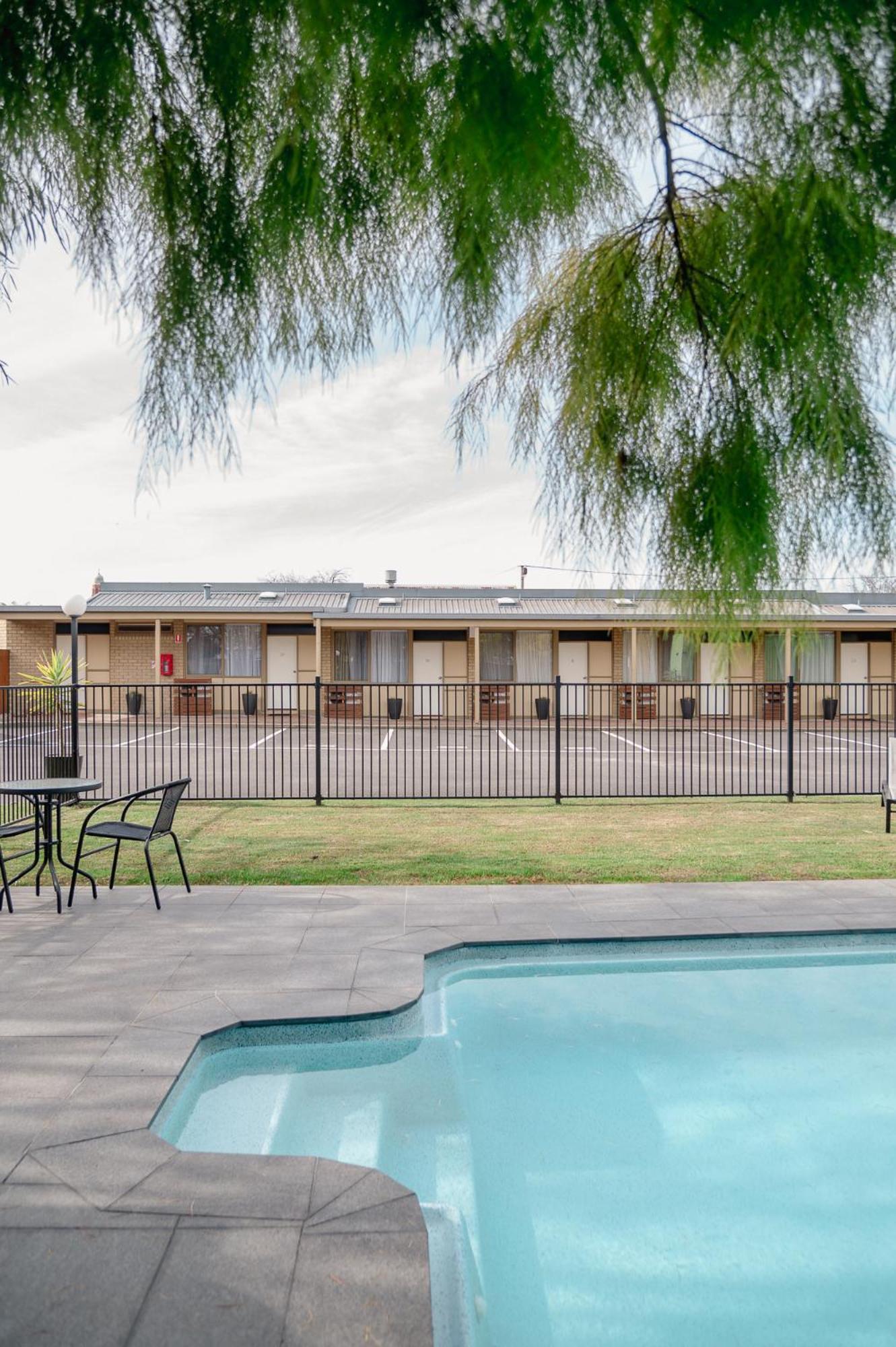 Mitchell On Main Motel Bairnsdale Exterior photo